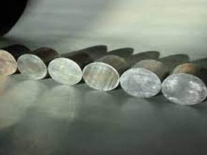 What are the thermal properties of steel?